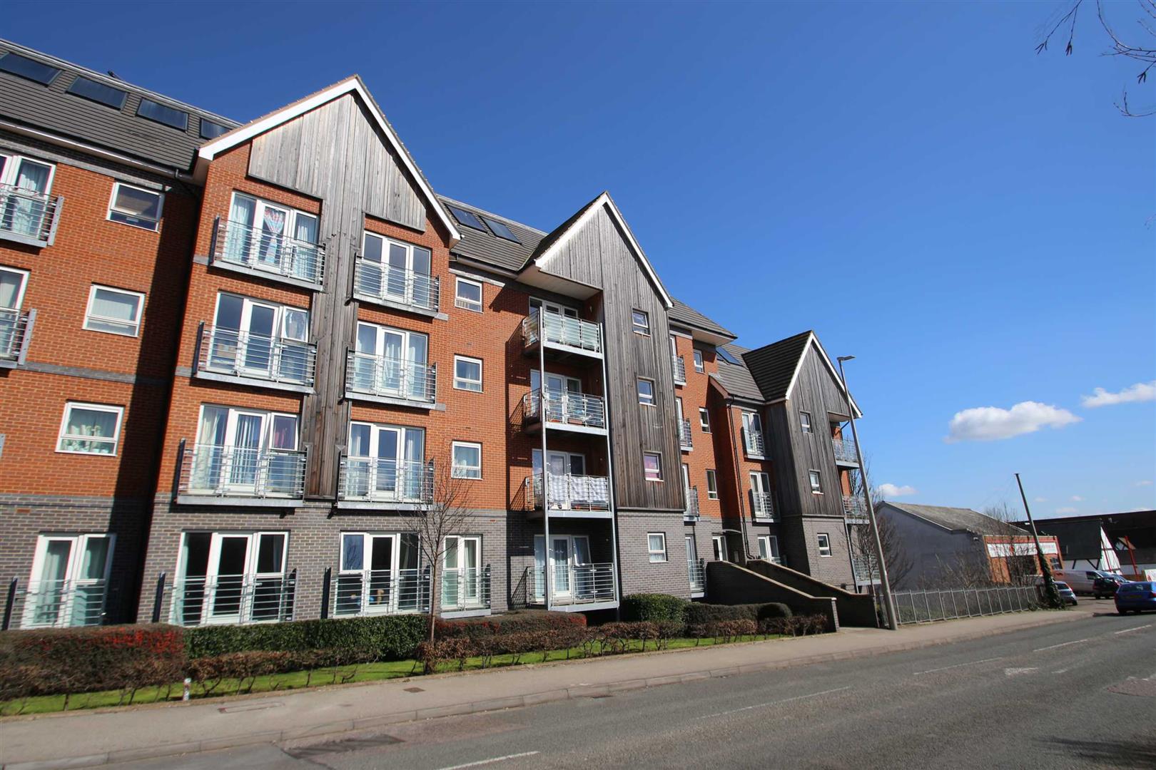 1 bed property in Coleman House, Bletchley